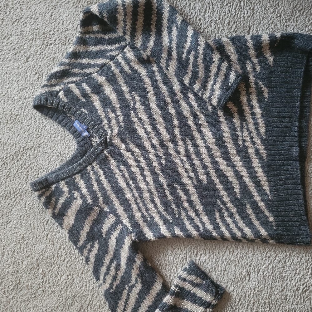 Democracy Zebra Patterned Sweater in Gray and Cream